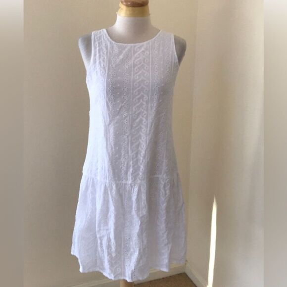 Valentina Naldi Eyelet Peplum drop waist white dress-Fits Small to Medium - Picture 1 of 8